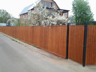 деревянный забор с калиткой