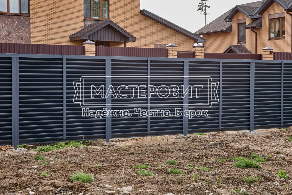 Агрессивный грунт: как он влияет на заборы?