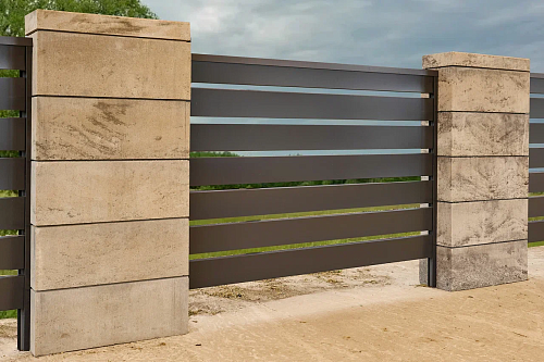 Забор Ранчо с блочными столбами